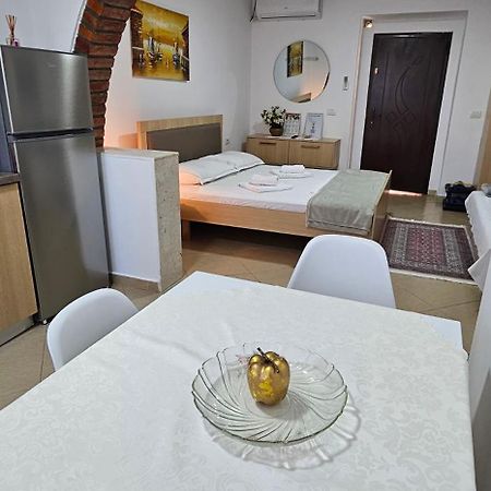Aliaj Guest House Berat Exteriér fotografie