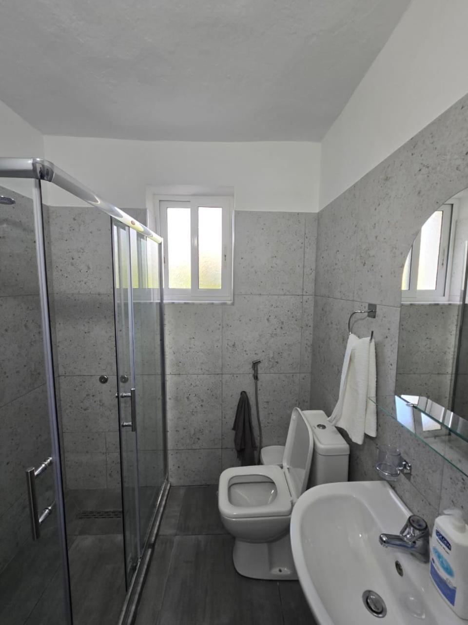 Aliaj Guest House Berat Exteriér fotografie
